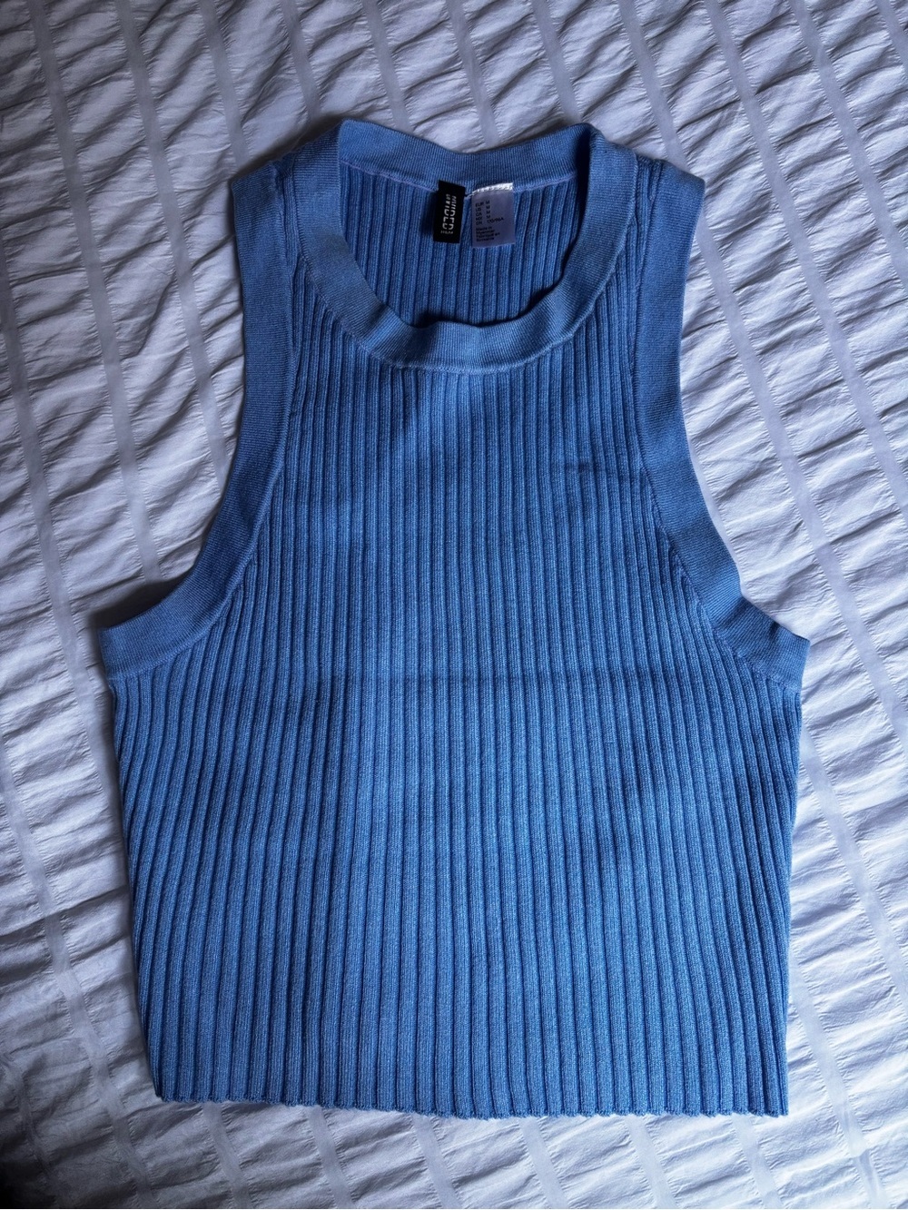 H&M Blue Ribbed Knit Cropped High Neck Tank Top. Soft light weight material